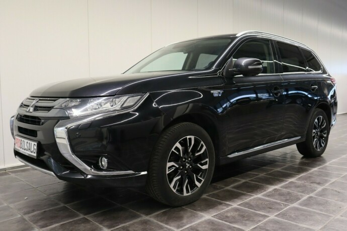 mitsubishi-outlander-elektrisitetbensin-2016-big-3