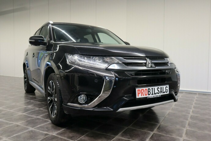 mitsubishi-outlander-elektrisitetbensin-2016-big-12