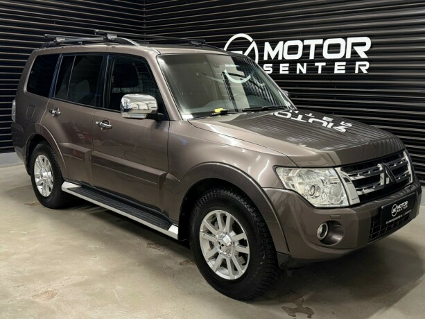 mitsubishi-pajero-diesel-2013-big-0