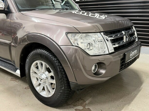 mitsubishi-pajero-diesel-2013-big-2