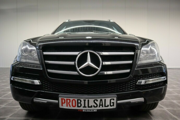 mercedes-benz-gl-diesel-2012-big-5