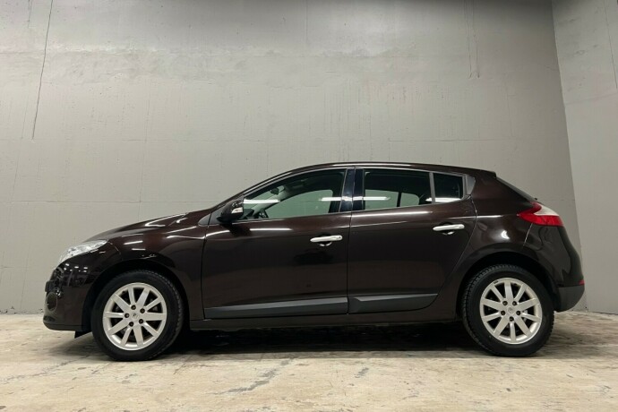 renault-megane-diesel-2012-big-3