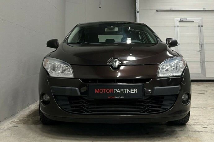 renault-megane-diesel-2012-big-1