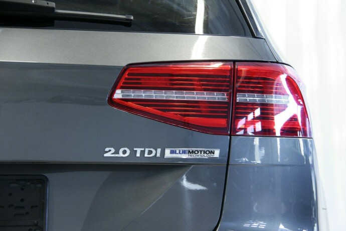 volkswagen-passat-diesel-2016-big-33