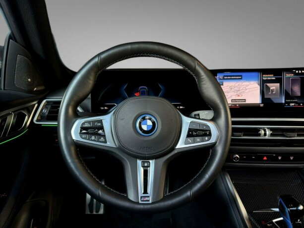 bmw-i4-m50-elektrisitet-2023-big-11