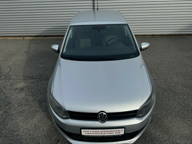 volkswagen-polo-bensin-2011-big-9