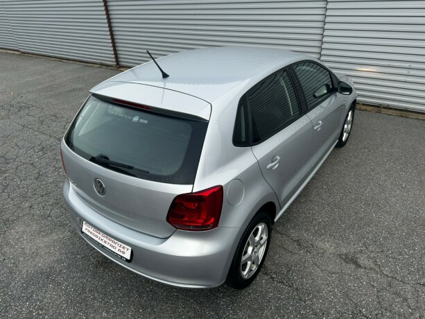 volkswagen-polo-bensin-2011-big-7