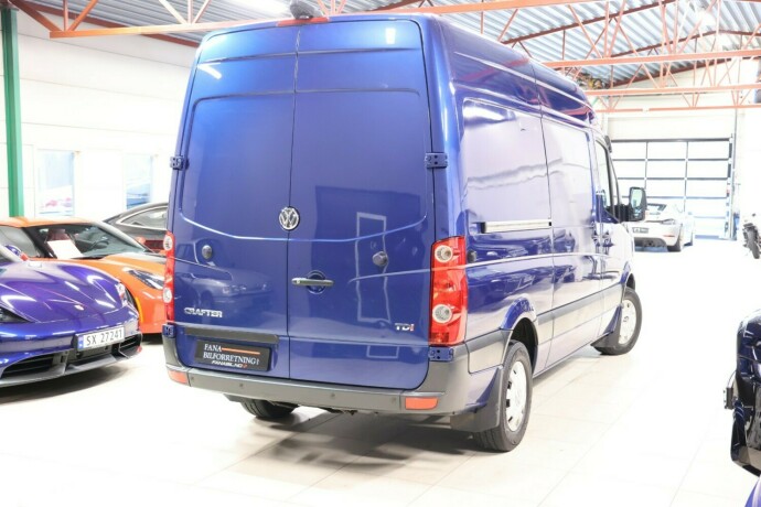 volkswagen-crafter-diesel-2014-big-2