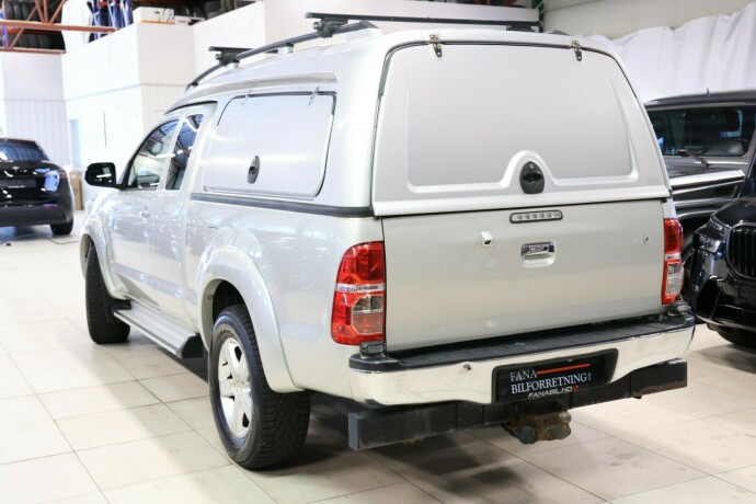 toyota-hilux-diesel-2014-big-1