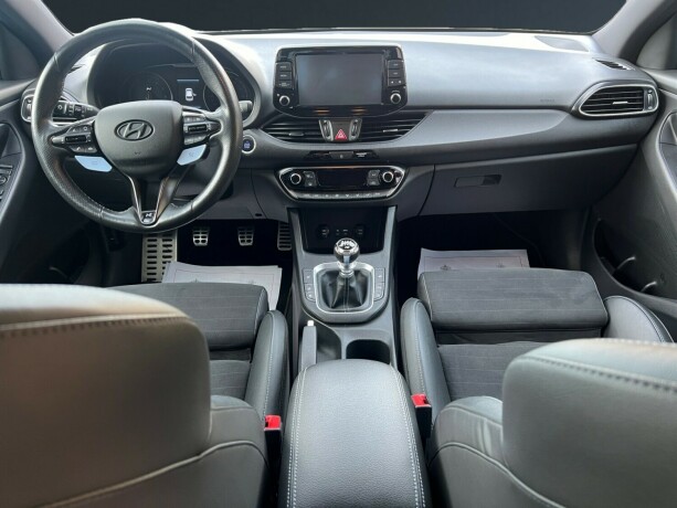 hyundai-i30-bensin-2018-big-21