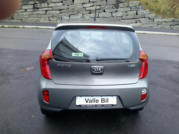 kia-picanto-bensin-2014-big-4