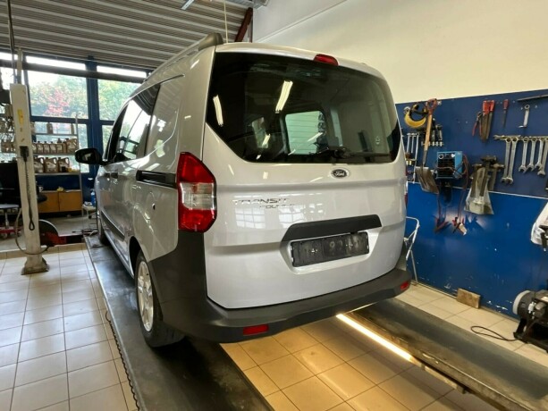 ford-transit-courier-diesel-2019-big-3