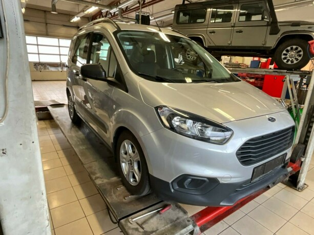 ford-transit-courier-diesel-2019-big-5