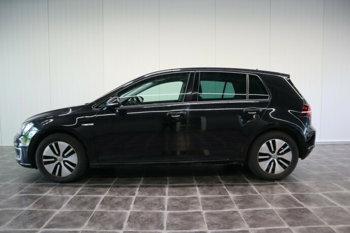 volkswagen-golf-elektrisitet-2017-big-1