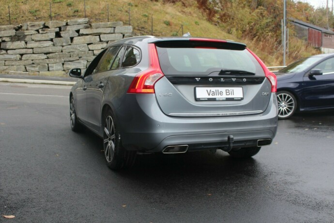 volvo-v60-elektrisitetdiesel-2017-big-3