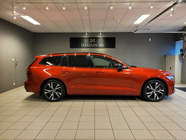 volvo-v60-elektrisitetbensin-2019-big-3