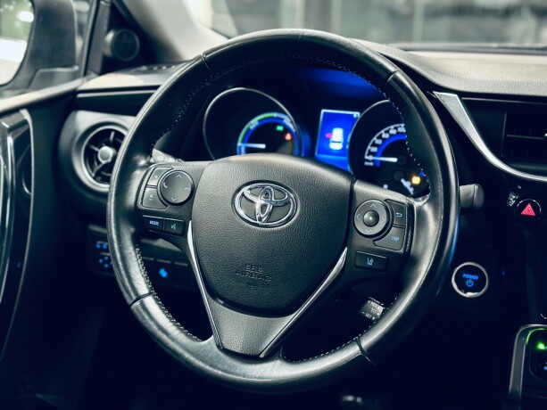 toyota-auris-elektrisitetbensin-2019-big-19