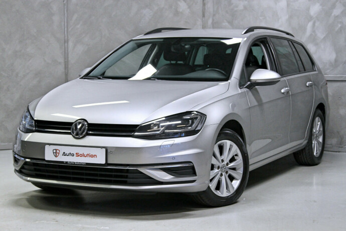 volkswagen-golf-bensin-2018-big-0