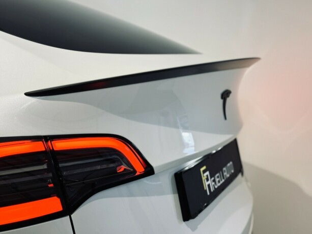 tesla-model-y-elektrisitet-2023-big-10