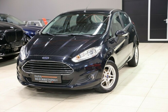 ford-fiesta-bensin-2013-big-0