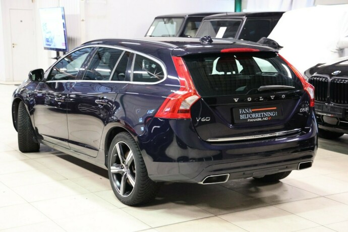 volvo-v60-elektrisitetdiesel-2018-big-1