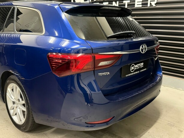 toyota-avensis-bensin-2015-big-5