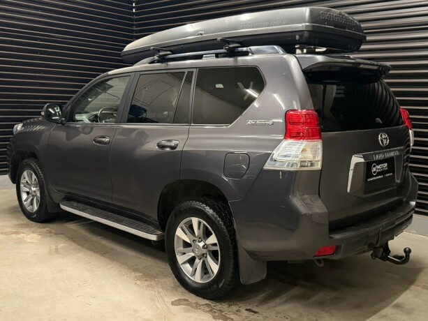 toyota-land-cruiser-diesel-2012-big-1