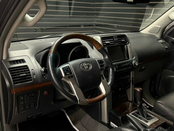 toyota-land-cruiser-diesel-2012-big-10