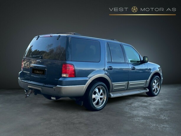 ford-expedition-gassbensin-2004-big-7