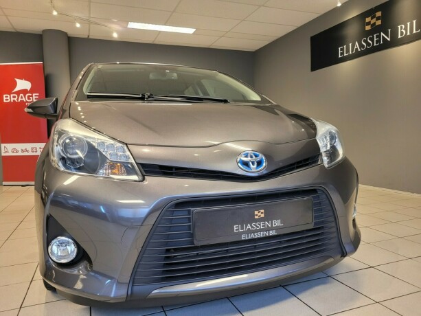 toyota-yaris-bensin-2014-big-10