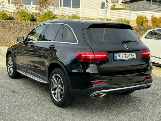 mercedes-benz-glc-elektrisitetbensin-2017-big-5