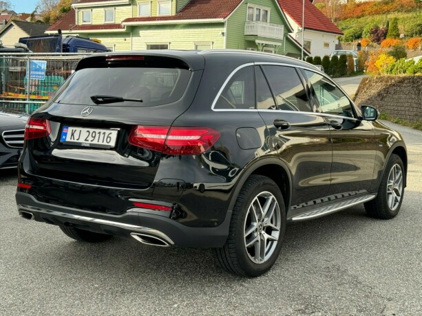 mercedes-benz-glc-elektrisitetbensin-2017-big-4