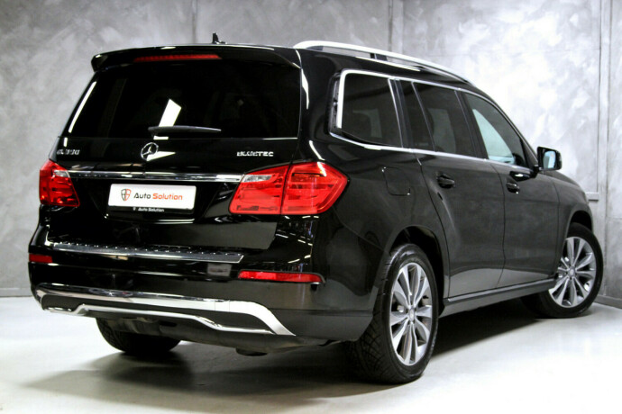 mercedes-benz-gl-diesel-2013-big-1