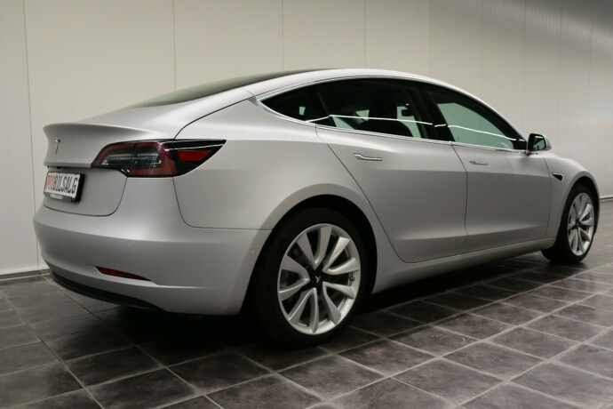 tesla-model-3-elektrisitet-2019-big-4