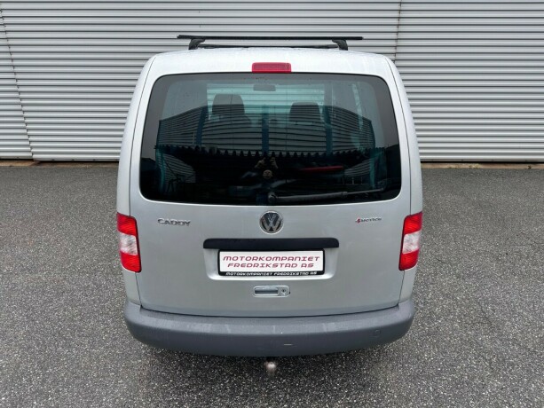 volkswagen-caddy-diesel-2010-big-11