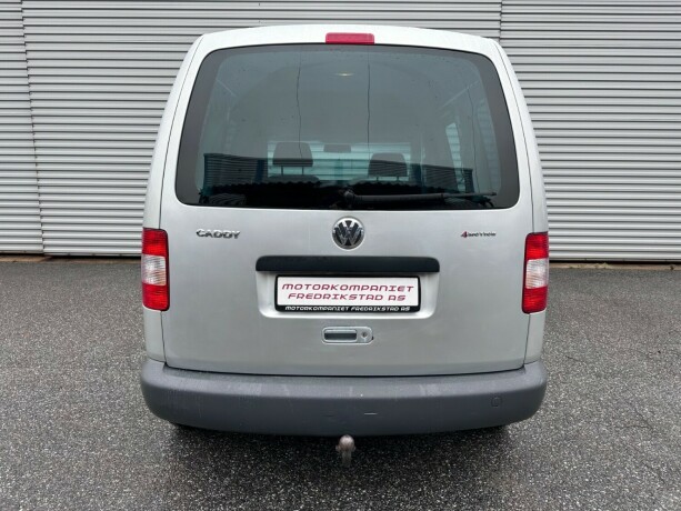 volkswagen-caddy-diesel-2010-big-10