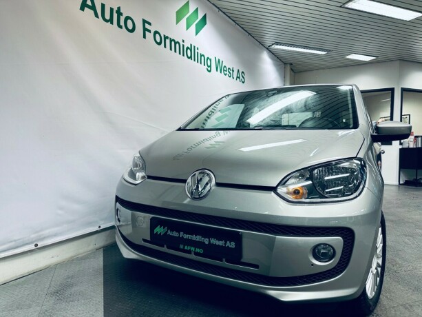 volkswagen-up-bensin-2013-big-2