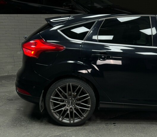 2015-focus-ford-10l-titanium-x-big-2