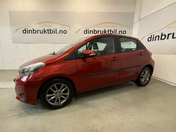 toyota-yaris-bensin-2014-big-0