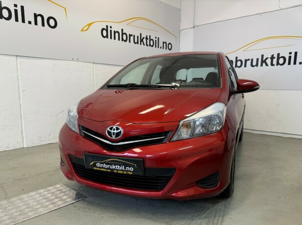 toyota-yaris-bensin-2014-big-3