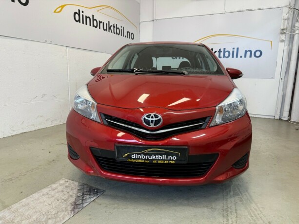 toyota-yaris-bensin-2014-big-5