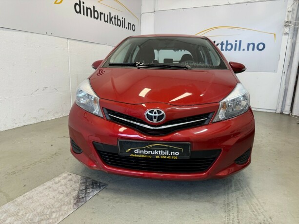 toyota-yaris-bensin-2014-big-4