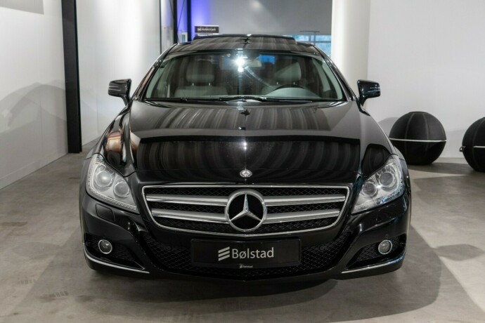 mercedes-benz-cls-diesel-2012-big-1