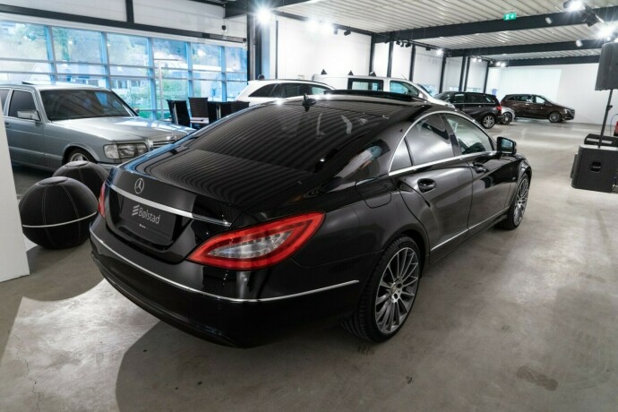 mercedes-benz-cls-diesel-2012-big-4