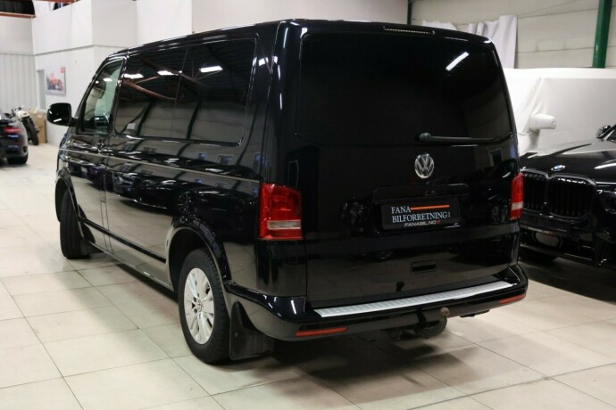 volkswagen-multivan-diesel-2015-big-1