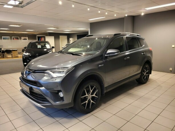 toyota-rav4-elektrisitetbensin-2016-big-8