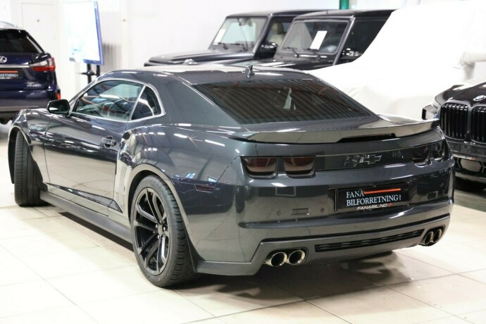 chevrolet-camaro-bensin-2012-big-1