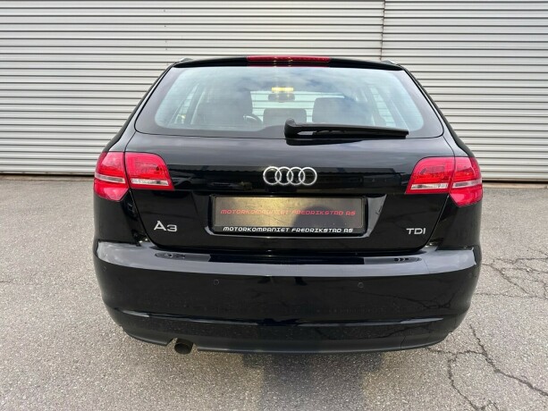 audi-a3-diesel-2011-big-10