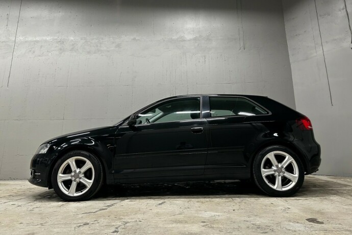 audi-a3-bensin-2012-big-2