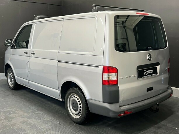 volkswagen-transporter-diesel-2013-big-1